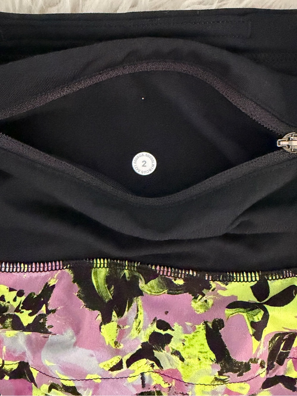 lululemon athletica Speed
Up High-Rise 2.5” Neon Yellow Pink Floral - Picture 3 of 3